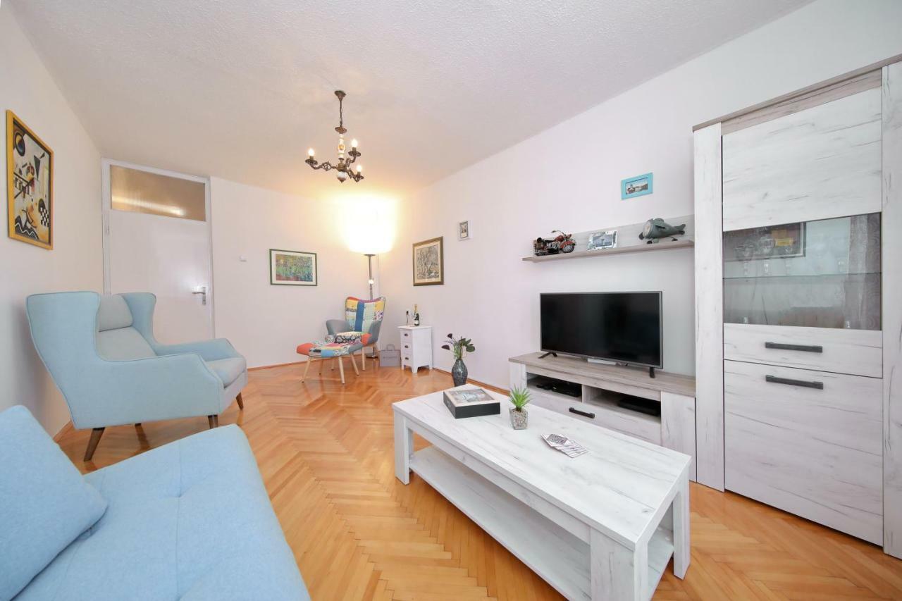 Apartman Lana In City Centre With Garage ザダル エクステリア 写真